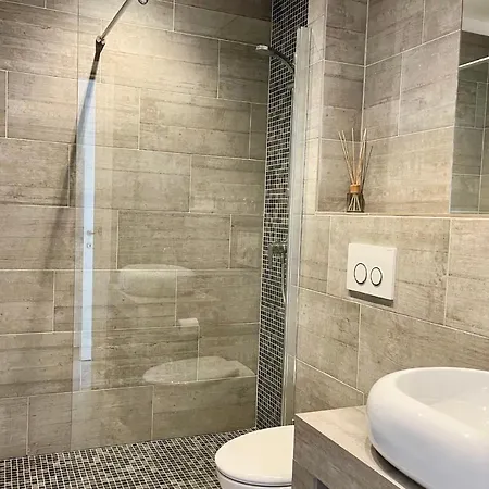 Leccia Vue Piscine Chauffee * Bonifacio (Corsica)