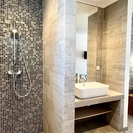 Leccia Vue Piscine Chauffee Bonifacio (Corsica)