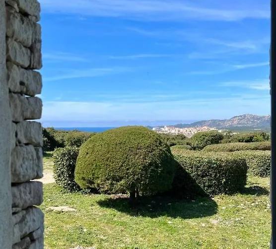 Leccia Vue Piscine Chauffée Villa Bonifacio (Corsica)
