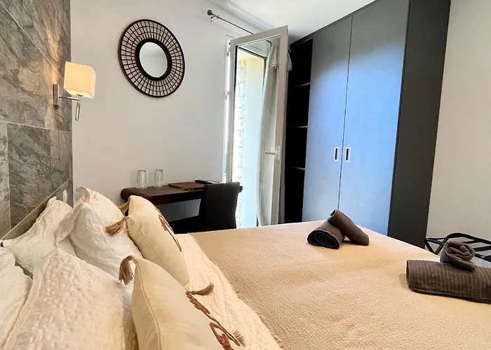 Leccia Vue Piscine Chauffée *