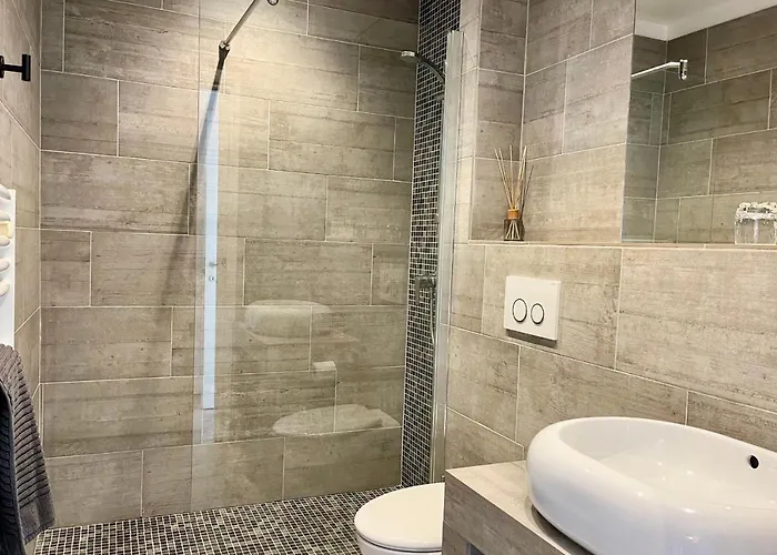 Leccia Vue Piscine Chauffee * Bonifacio (Corsica)